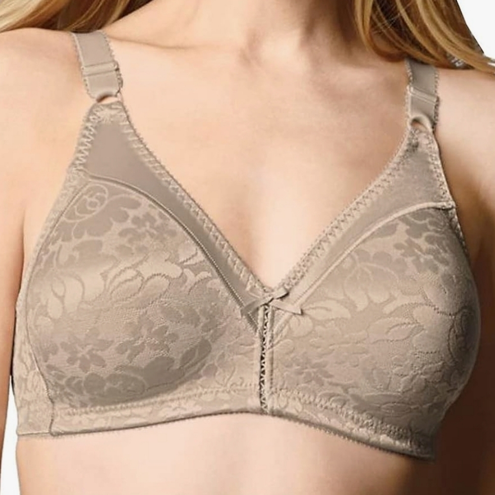 NWT Bali Wireless Bra 36DD